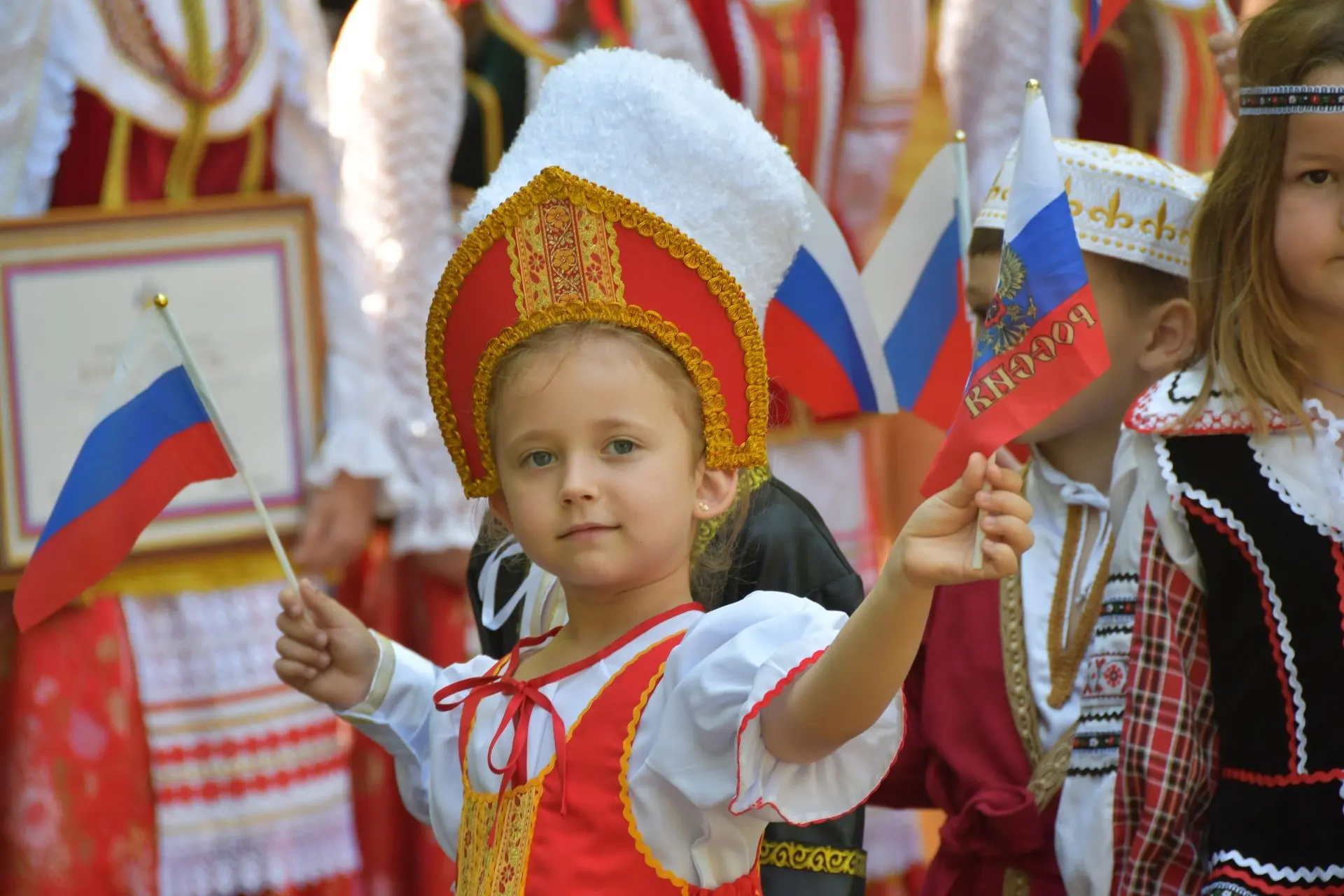 В парке станицы Северской состоялся яркий и тёплый праздник, посвящённый Году единства ...