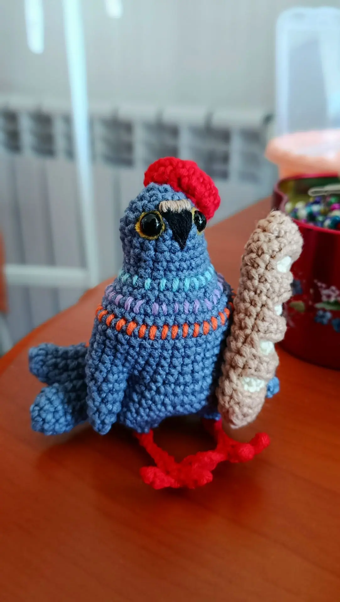 Доброго утра, счастья, здоровья и хлеба желает вам этот голубок☀🥖🐦