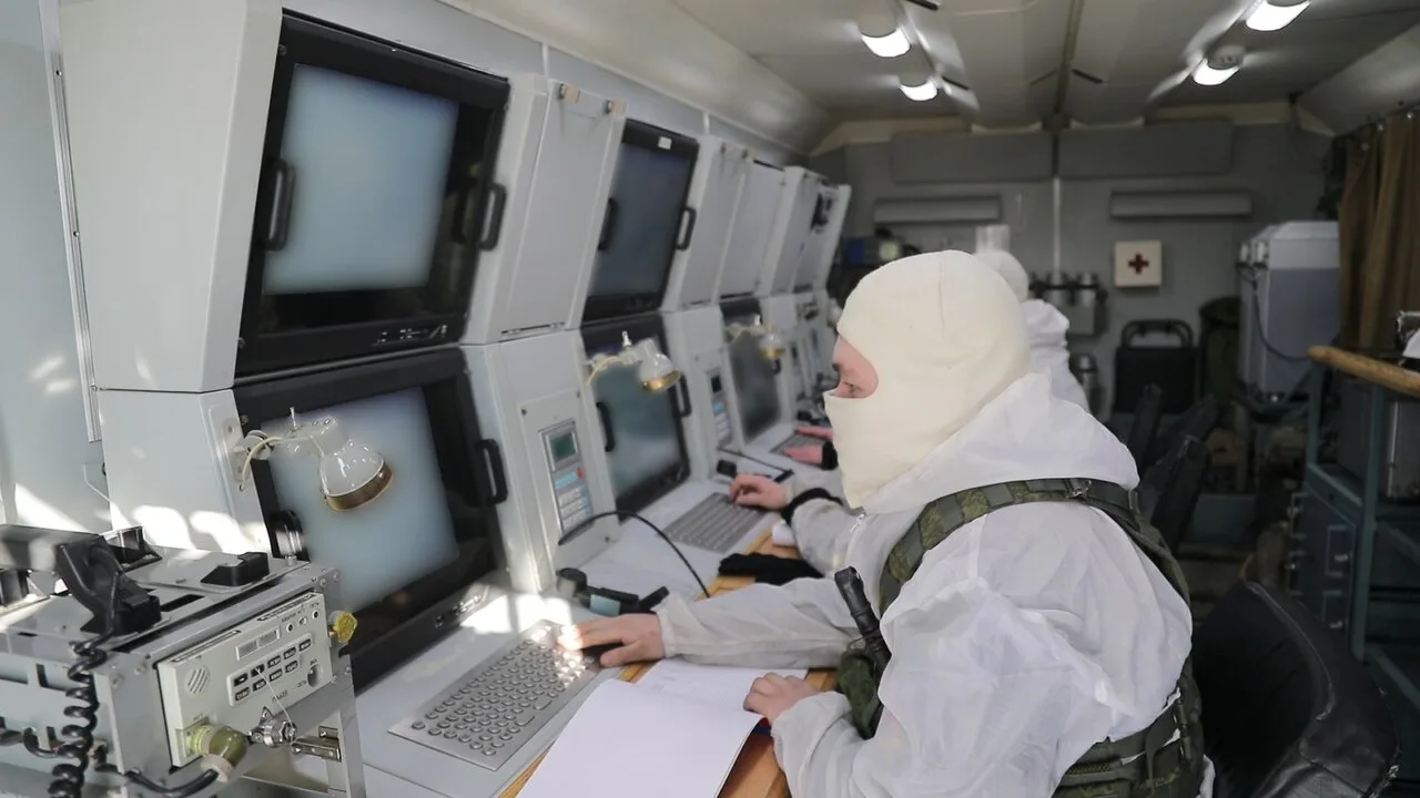 Российские военные активно разворачивают на фронте новейшую систему радиоэлектронной бо...