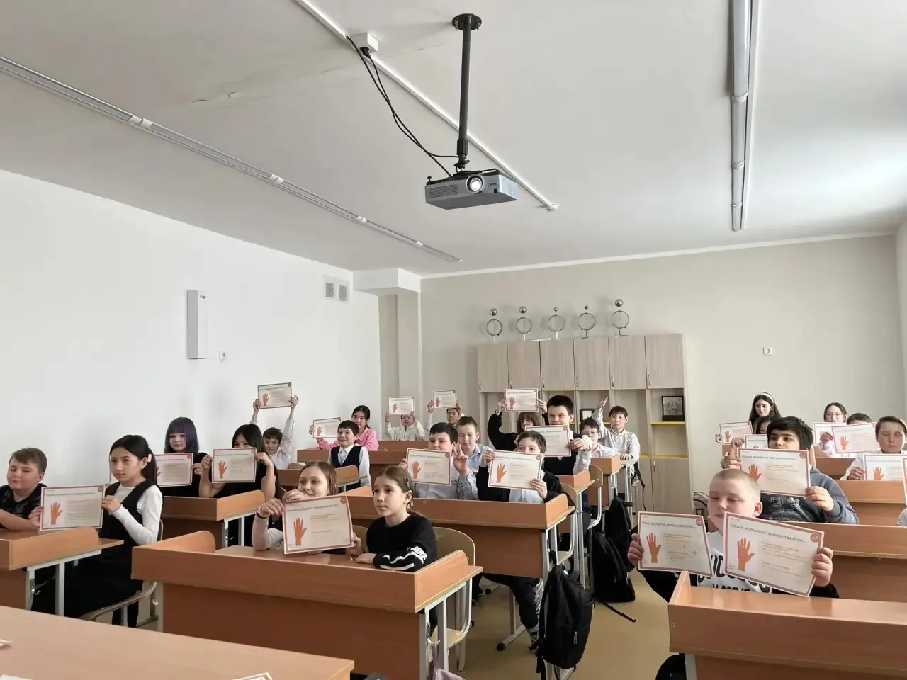 Налоговая грамотность со школьной скамьи! 📑💡  📝19 марта для учащихся 5 класса прошел необычный и оче