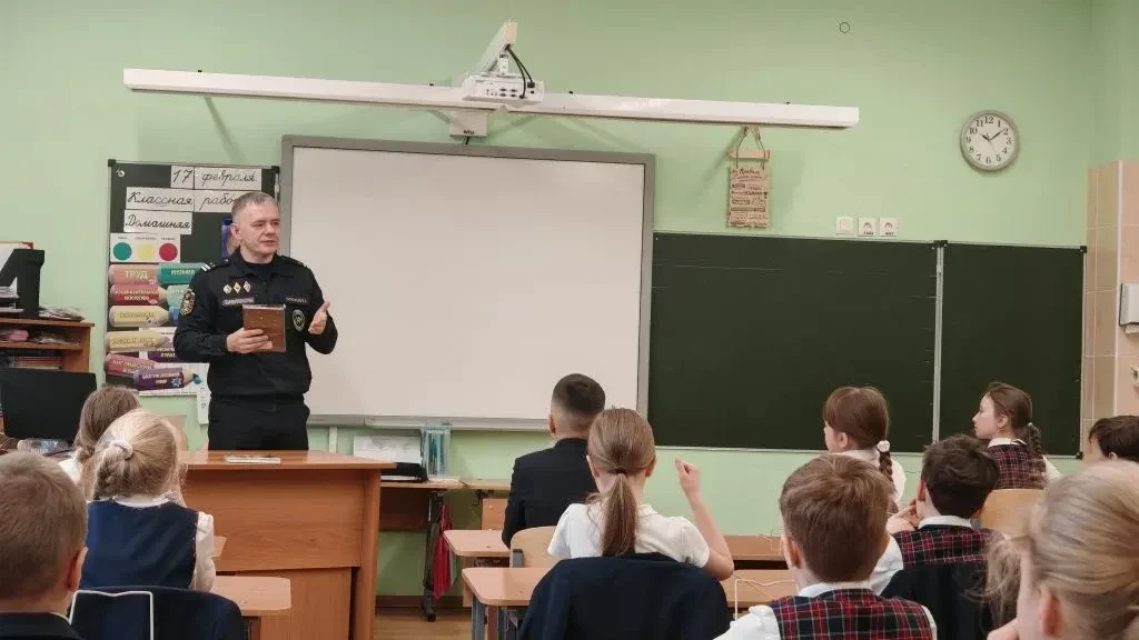 Книжный фестиваль в лицее №410: слова благодарности! 🌟  17 февраля в ГБОУ лицее №410 Пушкинского рай