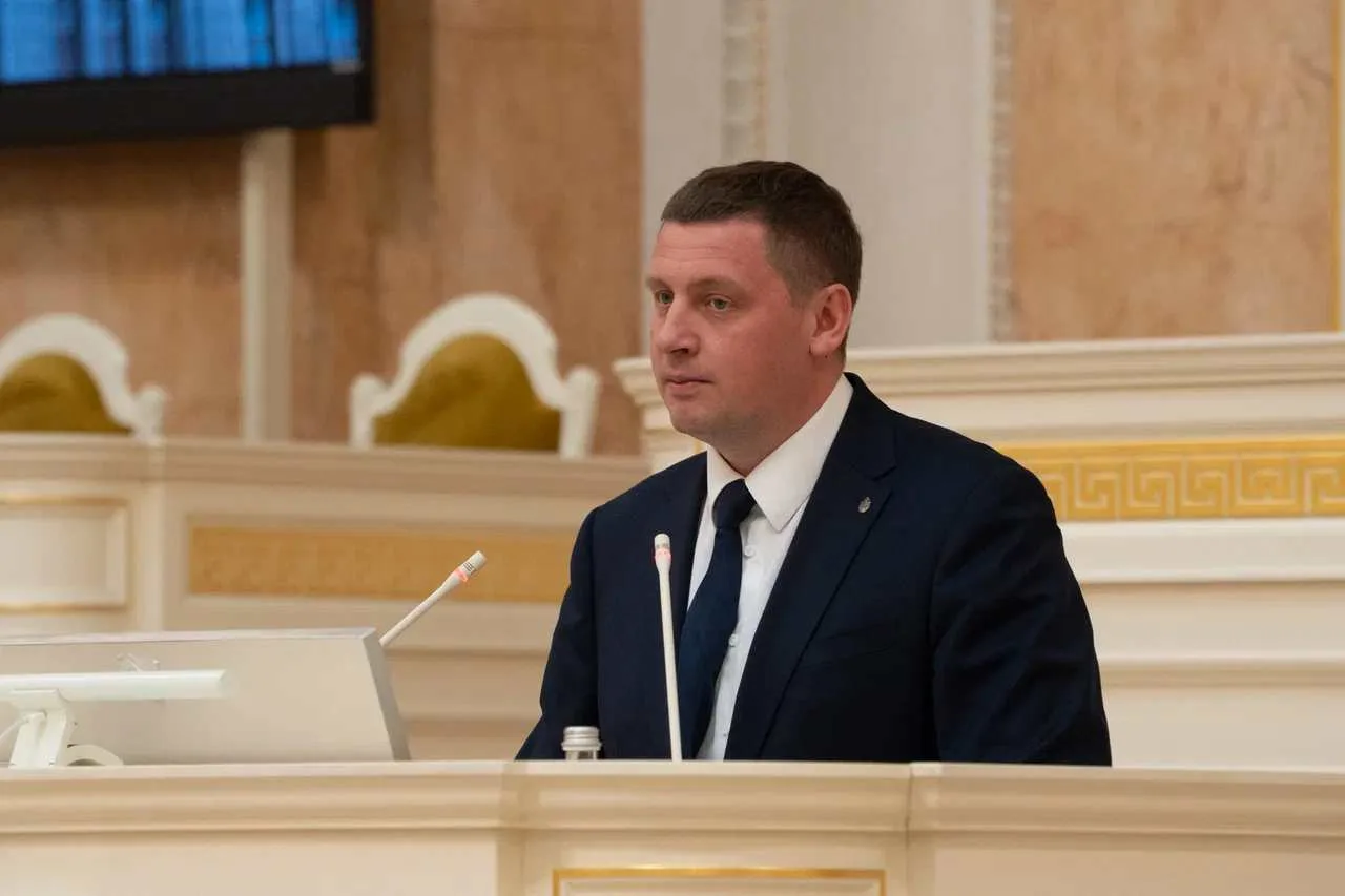 На Петербургском научном форуме «Наука × Парламент» выступил с докладом о двойных техно...