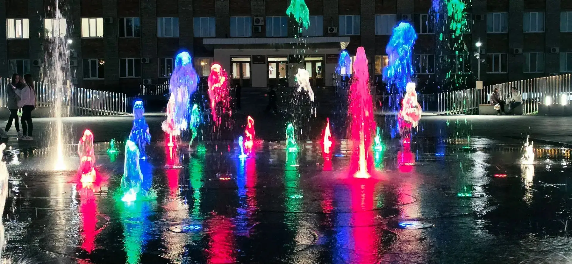 А вы уже видели новый фонтан на центральной площади?⛲️