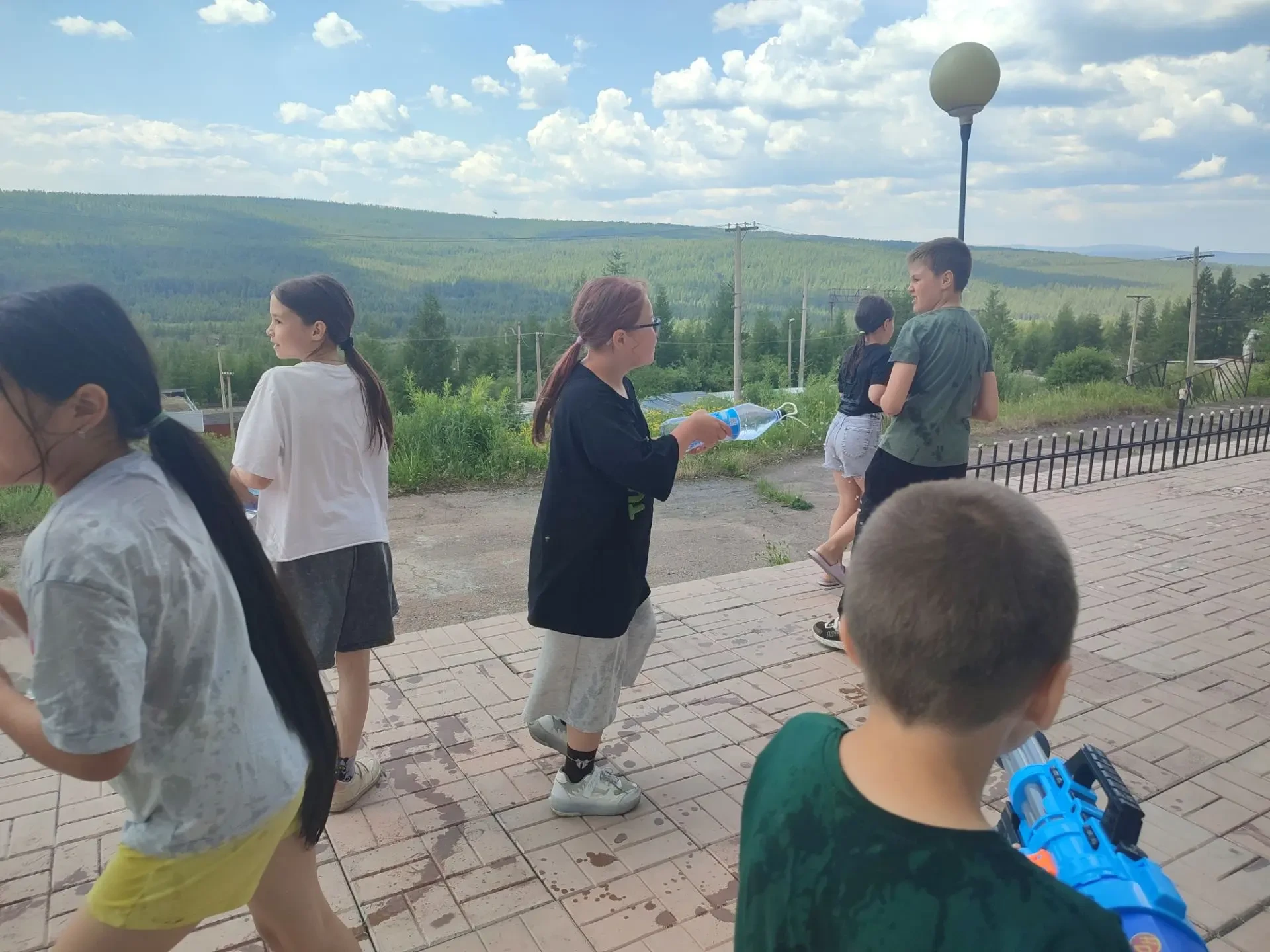 29 июня 2026 года МУК ДК "Молодежный" провели день Нептуна. Мокрые и довольные дети отп...