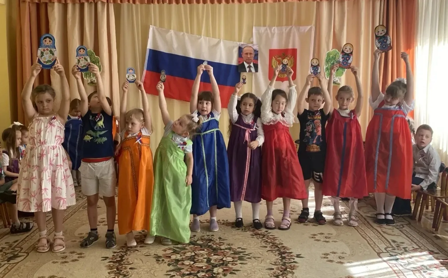 🇷🇺В МБОУ СОШ № 6 дошкольном отделении № 28 в преддверии Дня России, царила особая атмосфера праздн