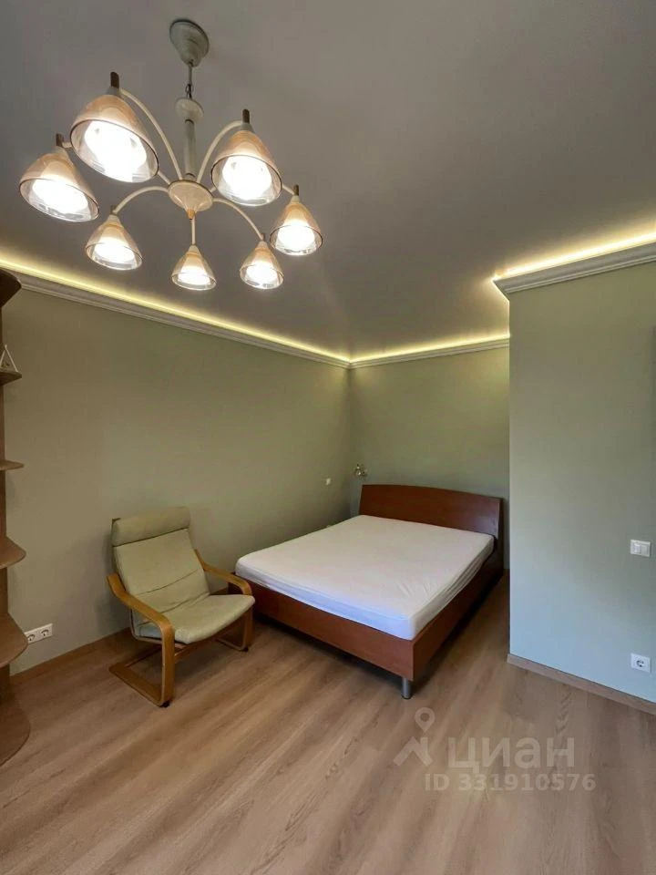 Сдам без посредников: 1-комнатная квартира, 40м²