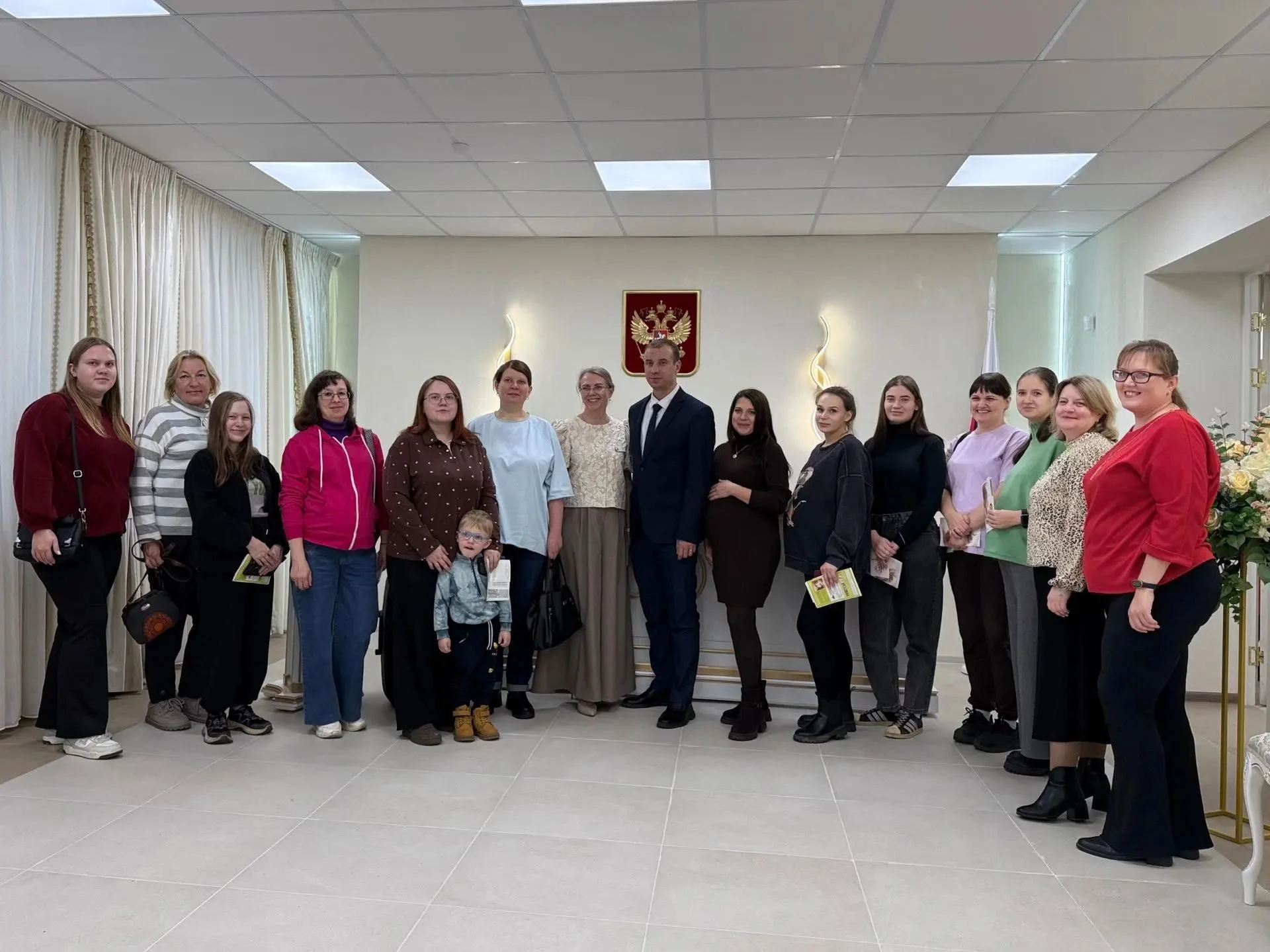7 октября, в рамках Всероссийского Дня беременных в городском отделе ЗАГС прошла больша...