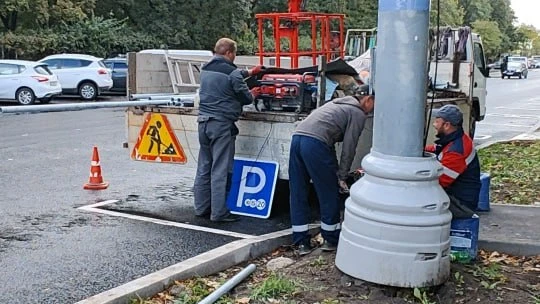 Платная парковка теперь, видимо, будет на улице Академика Миллионщикова.