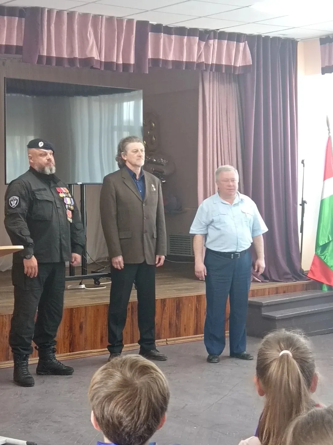 В предверии праздника Дня Победы в МКОУ "Дворцовская ООШ" для учеников 1,3 и 5 классов ...