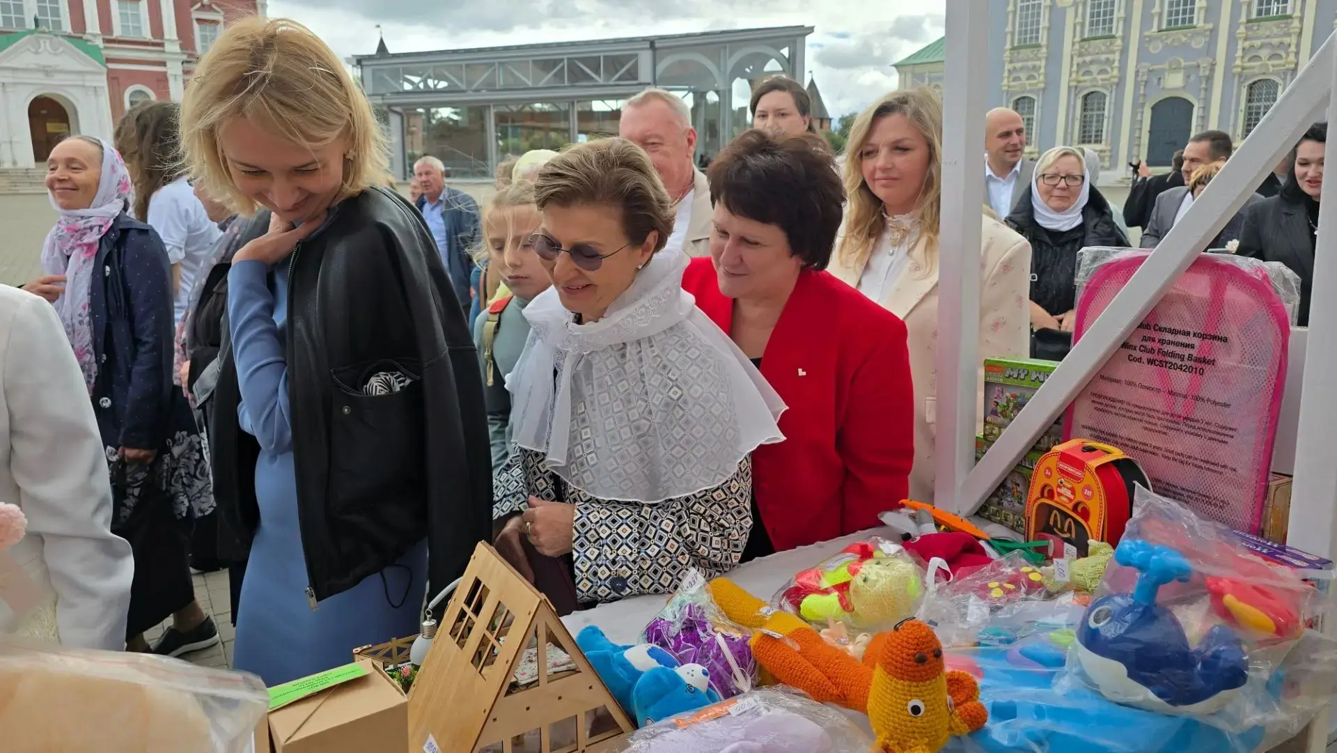 Сотрудники Минсоцзащиты присоединились к акции «Белый цветок» 🌸