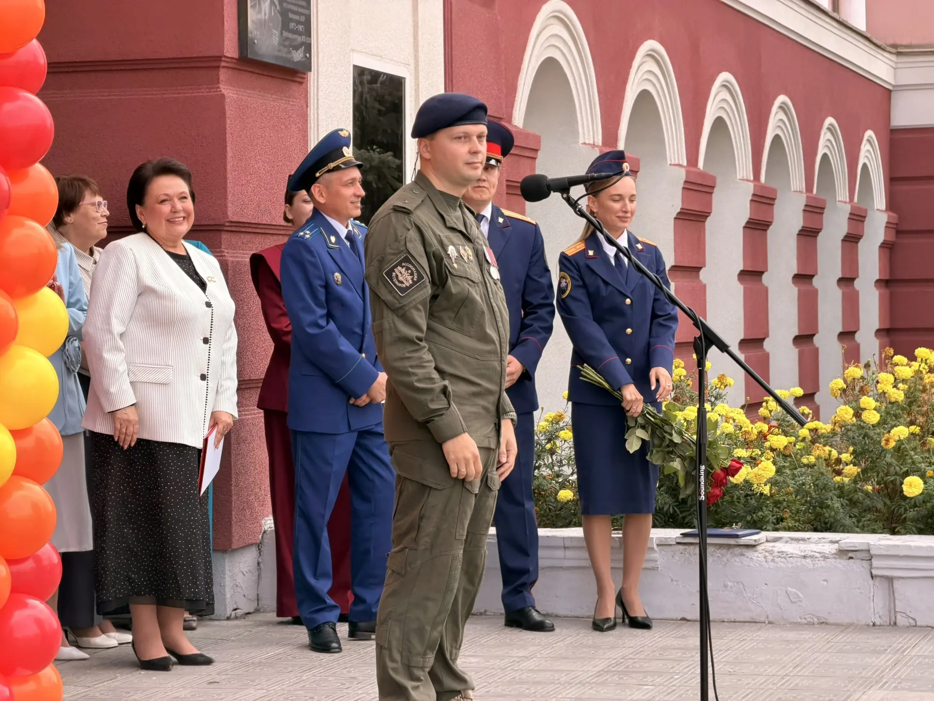 Первое сентября — особенный день для большой и дружной семьи нашей гимназии. Это праздн...