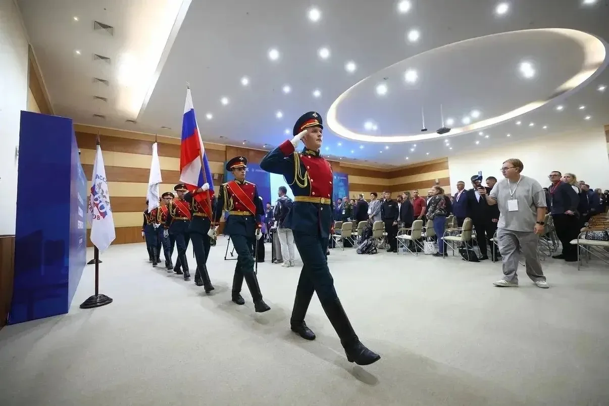 В конце сентября во Владивостоке на базе ДВФУ была по-настоящему горячая пора: туда со ...