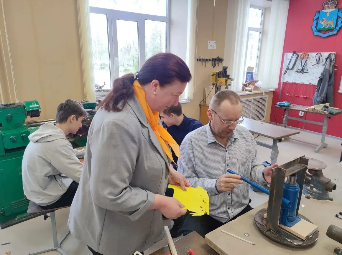 🎖Открытки к Дню Победы — в подарок жителям приюта!
🌟🌟В преддверии Дня Победы учащиеся нашей школы