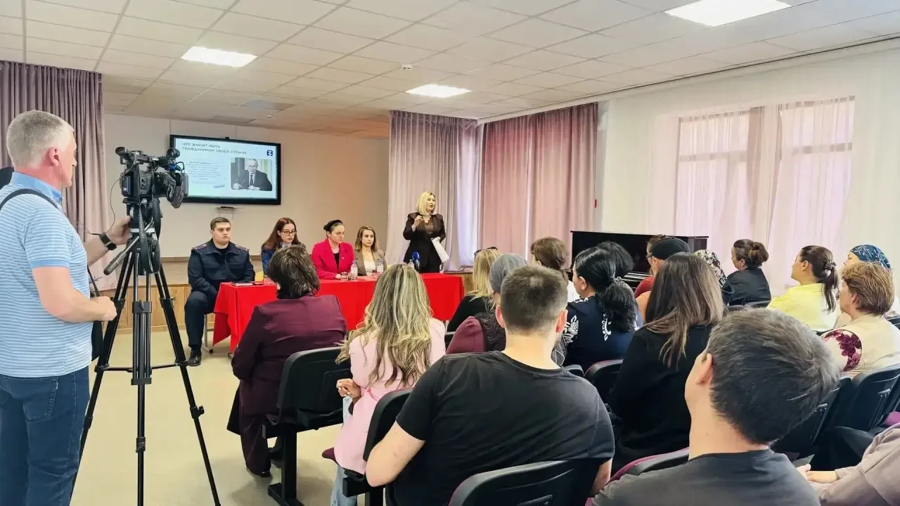 В рамках Родительской гостиной, организованной совместно с Российское общество «Знание»...