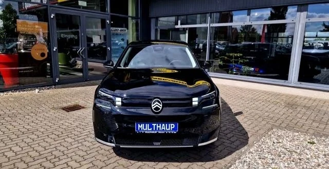 🚘 Автомобиль в наличии у дилера и может стать Вашим!