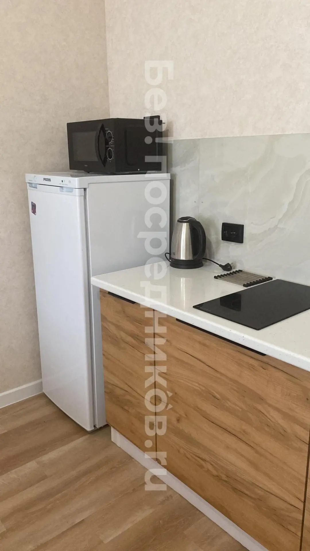 Сдаётся посуточно: 1-комнатная квартира Спальных мест: 3 Цена: от 2500 Адрес: Барнаул, Индустриальны