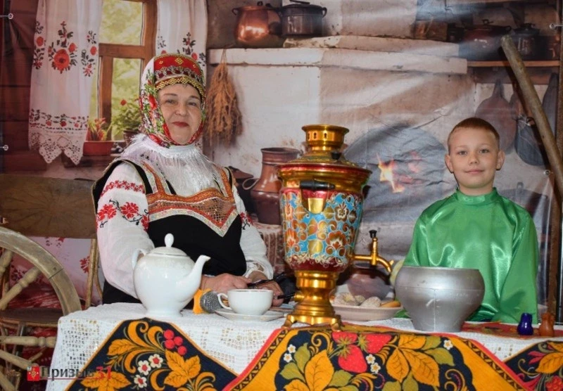 Борисовская СОШ представила свою программу в рамках фестиваля «Единство народов России»  Многообрази
