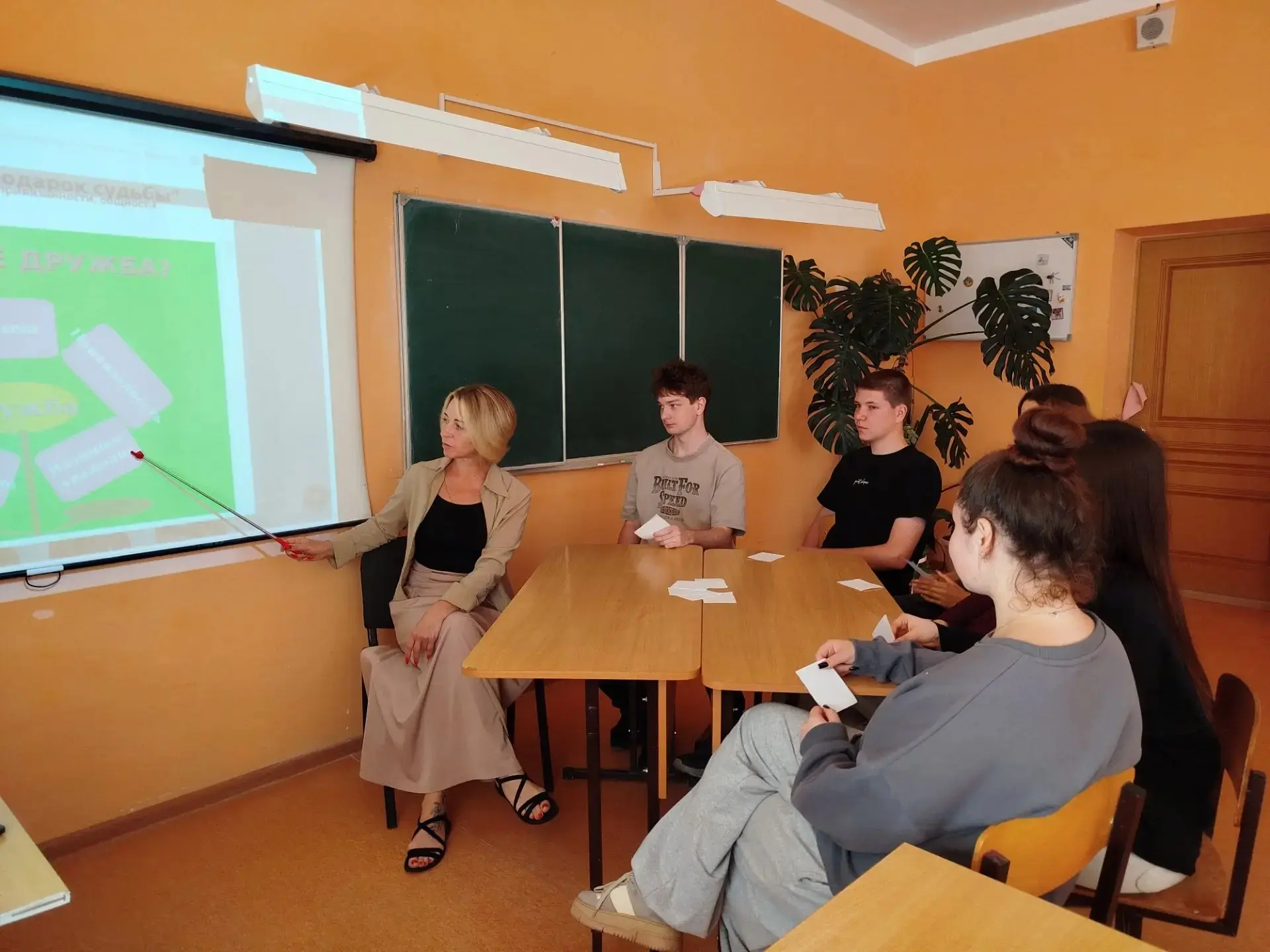☀️ Что такое настоящая дружба?

В лагере для одарённых детей прошла очень тёплая встреча — мы говори