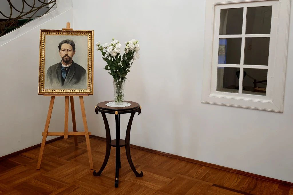 Профессор Марина Ларионова приняла участие в торжественном вечере по случаю 100-летия со дня основан
