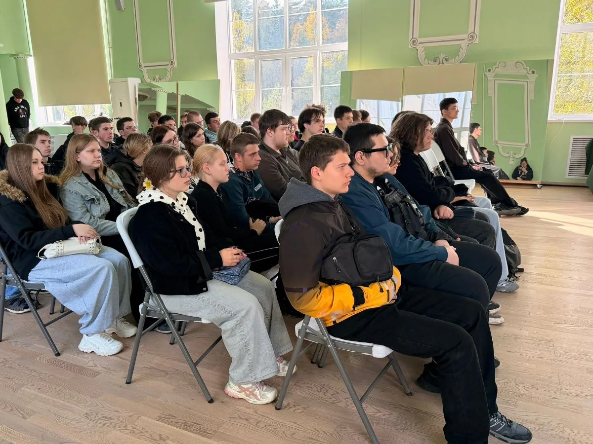 📸 Алексинские студенты встретились с поисковиками-спасателями​