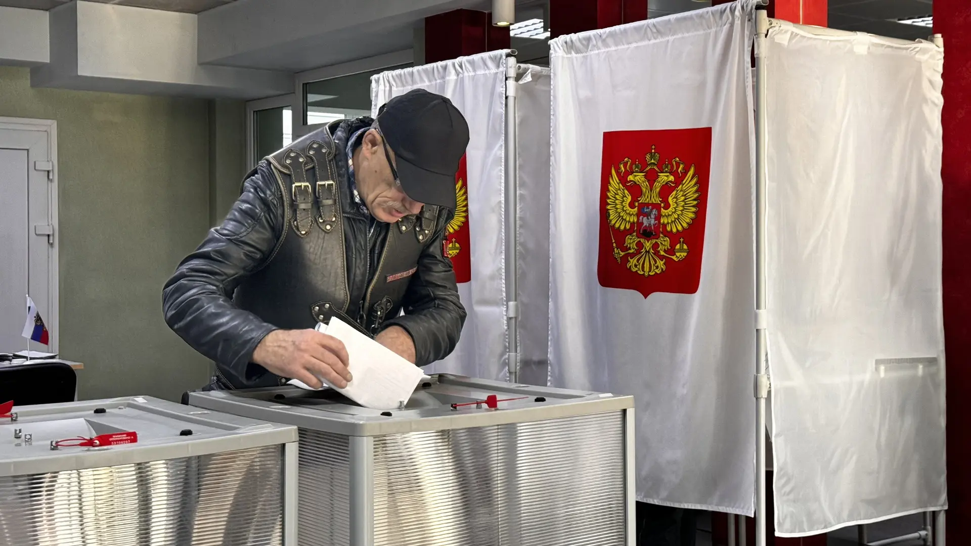 🏍️Избирательный участок в Благовещенске посетили «Ночные волки»