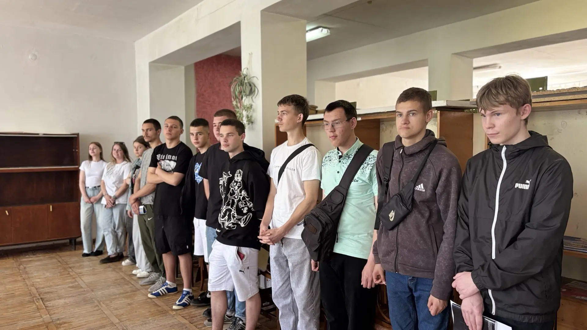 🔥 В ХАУ прошла выставка картин в стиле диджитал-арт талантливого студента Никиты Маленко!  В стенах 