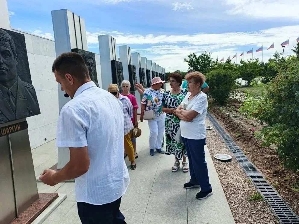 🛰️Парк покорителей космоса, расположенный там, где Юрий Гагарин совершил первый полет в космос, ста