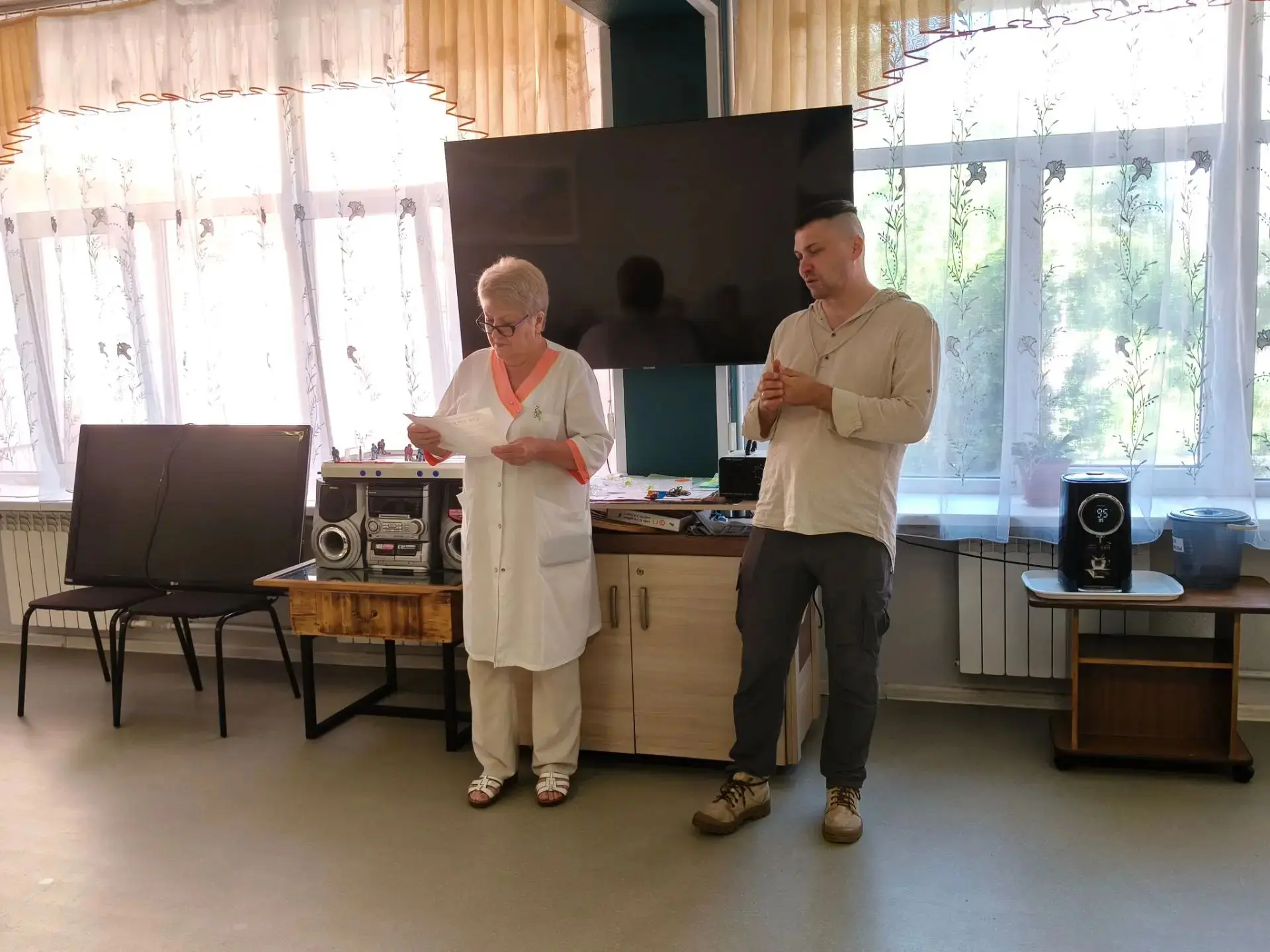 Неделя Здоровья продолжается💚


Старшая медицинская сестра Рамзия Фаттахова и психолог Вадим Япаев 