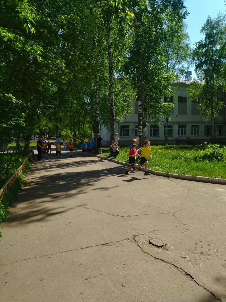 У 2-х и 3-х классов прошел настоящий День здоровья на свежем воздухе. Турслет удался на славу! Тепла