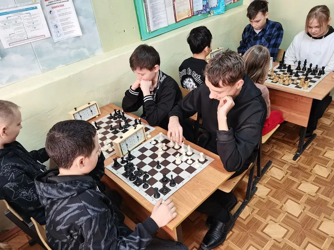 Шахматисты Икрянинской СОШ на турнире ♟️🏆  В Центре дополнительного образования прошел Открытый турн