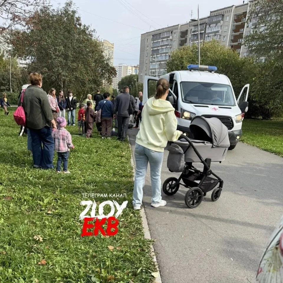 🚑 Самокатчик сбил ребенка в сквере на Опалихинской