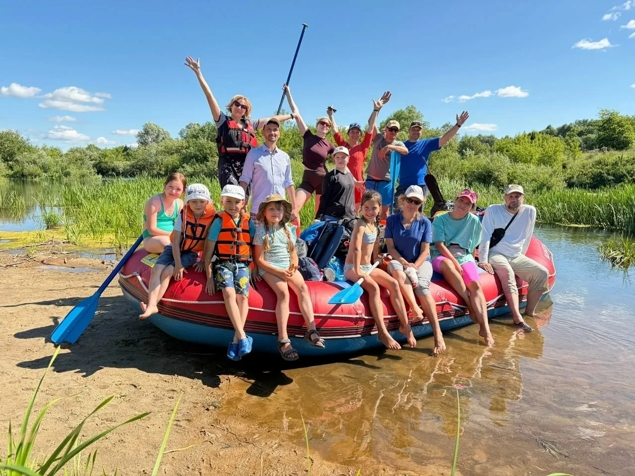 🚣‍♂ Прихожане Царского храма отправились в водный поход по Пьяне