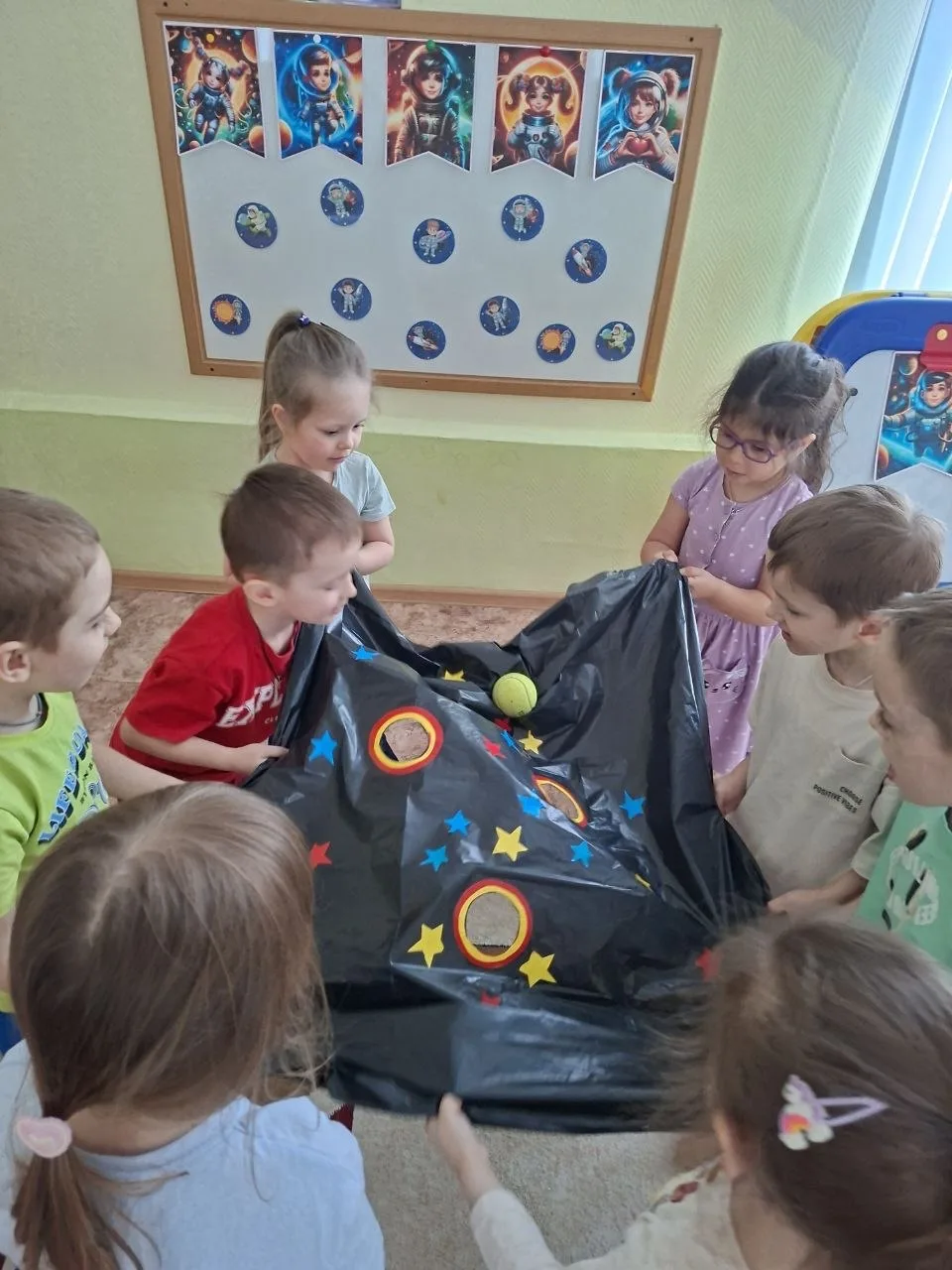 👩‍🚀Как прошла космическая неделя в 17 группе дошкольного корпуса «Россияночка».  📚 Неделя вначалась 