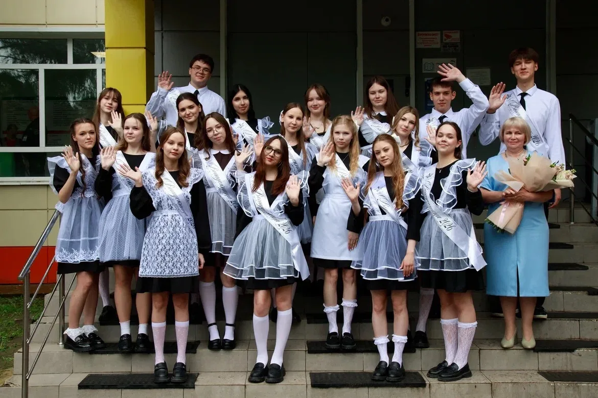 ✏️ Гордость нашей школы: поздравляем наших выпускников! 🌟

Ура! Нас переполняет невероятное чувство