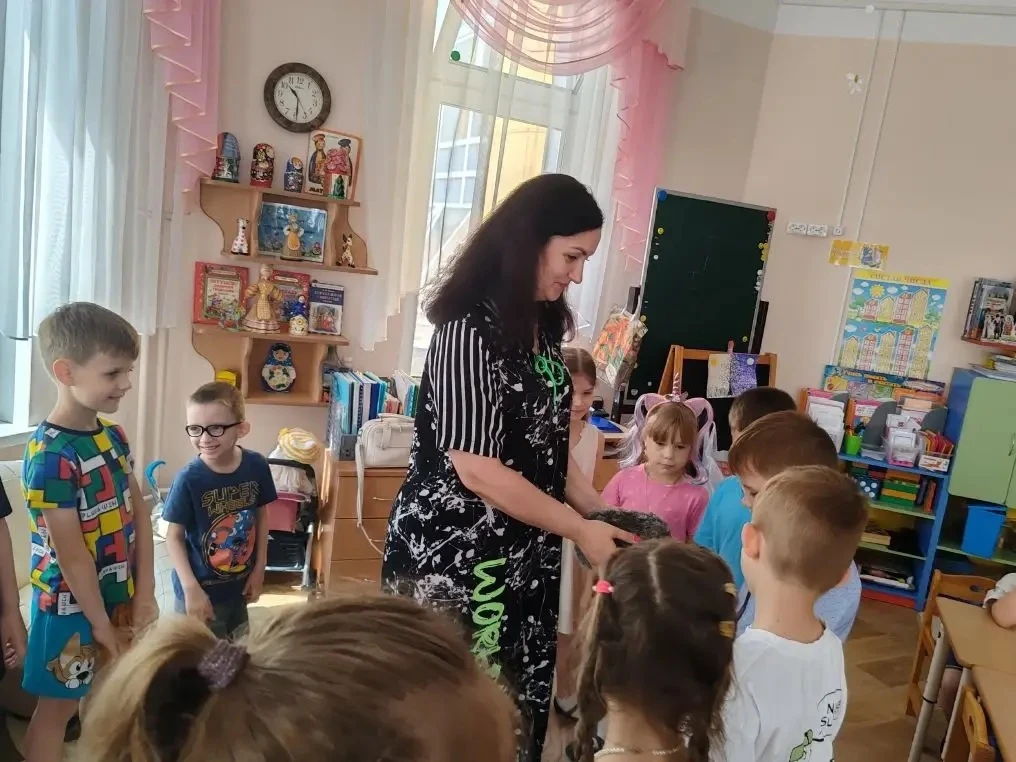 В подготовительных группах прошло прощание с "Лесной школой". В течение учебного года педагог-психол