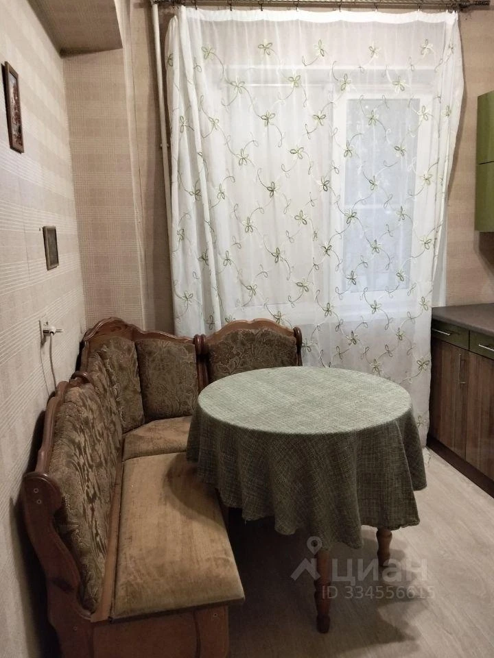 Сдам без посредников: 1-комнатная квартира, 30м²