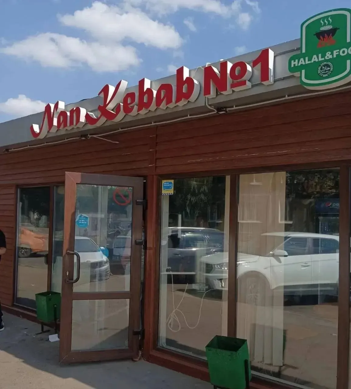 ⚠️🤮 28 человек отравились после посещения кафе в Казани