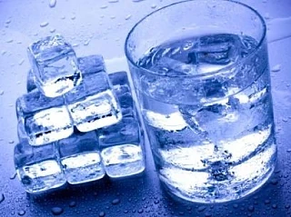 Лёд легче воды.