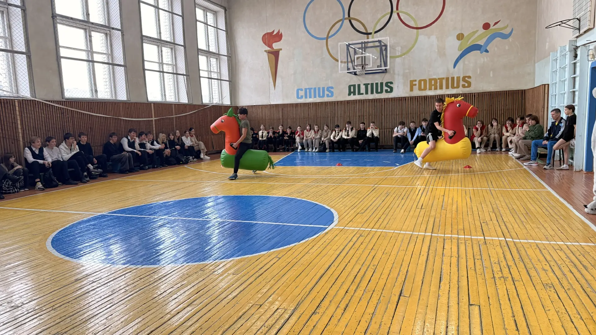 Сегодня к нам в школу с визитом приехала команда педагогов и студентов Оршанского многопрофильного к