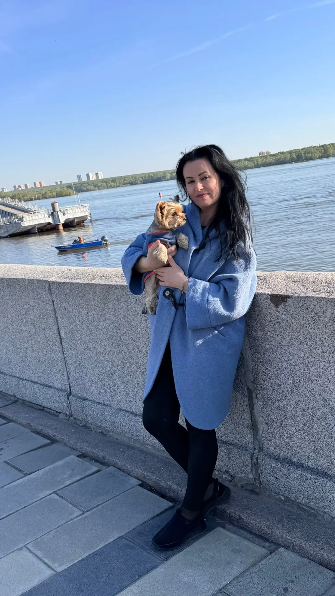 Традиционно - ВСЕМ ПРИВЕТ 🙂

Меня зовут Светлана Музыка.
Йогиня, богиня и просто красивая женщина)
