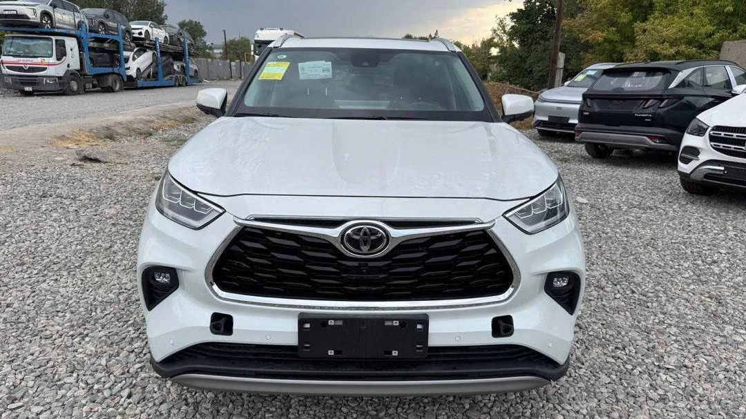 Выкупили Toyota Highlander с экспресс-доставкой за 5 дней для Александра 🚀 

Привезем и вам👍

2026