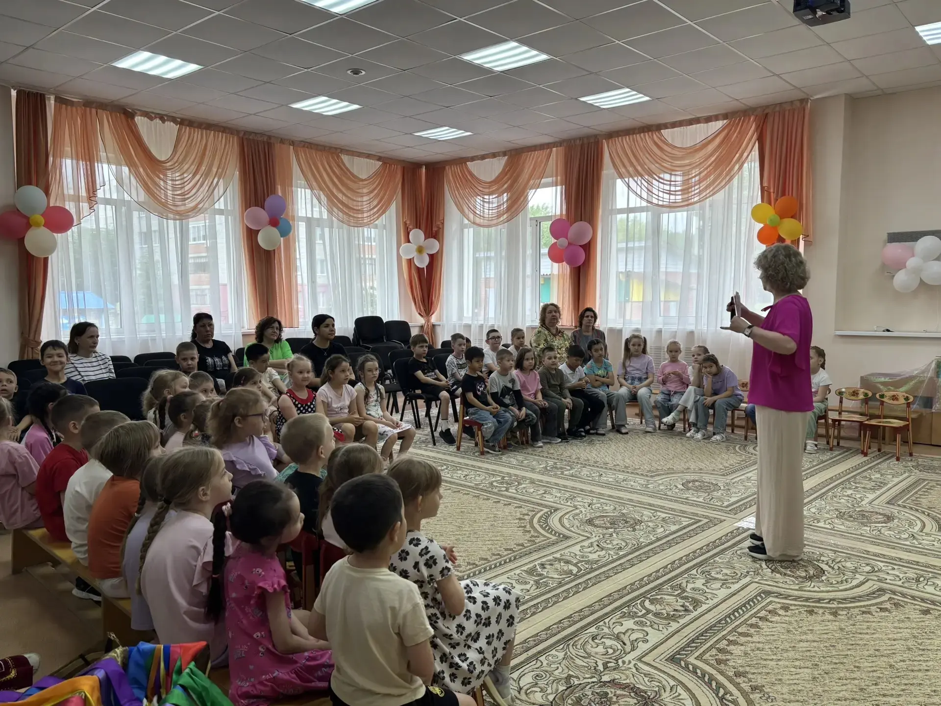 🎓 Выпускной «Город детства» прошёл в нашем саду!

Подготовишки пели, танцевали, отвечали на вопросы