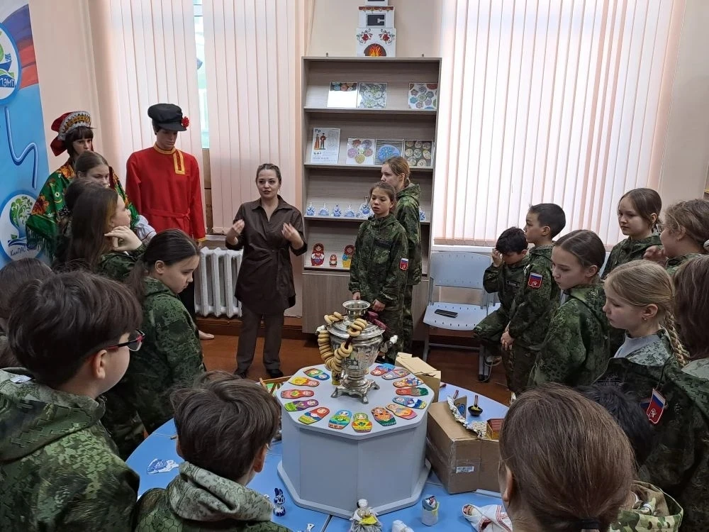 Сегодня в начальном звене МБОУ "Еткульская СОШ" состоялся яркий и насыщенный день в рамках марафона 