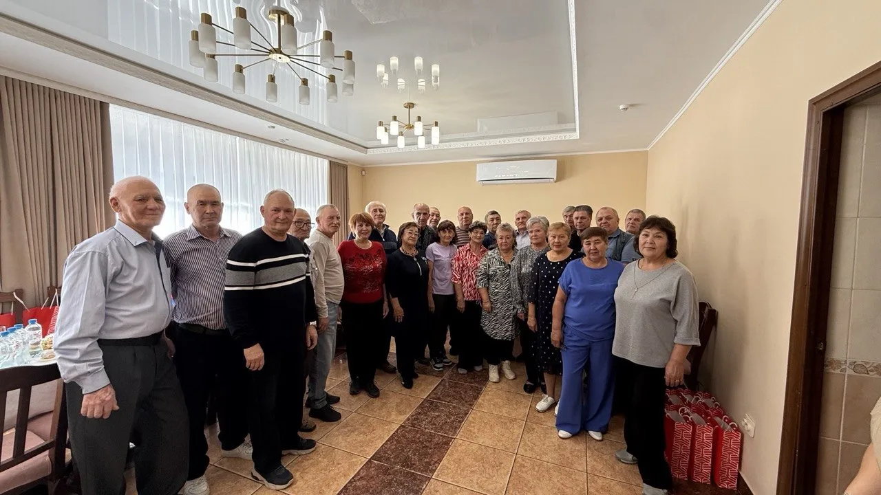 Поздравили наших ветеранов с Днём пожилых людей ❤️
