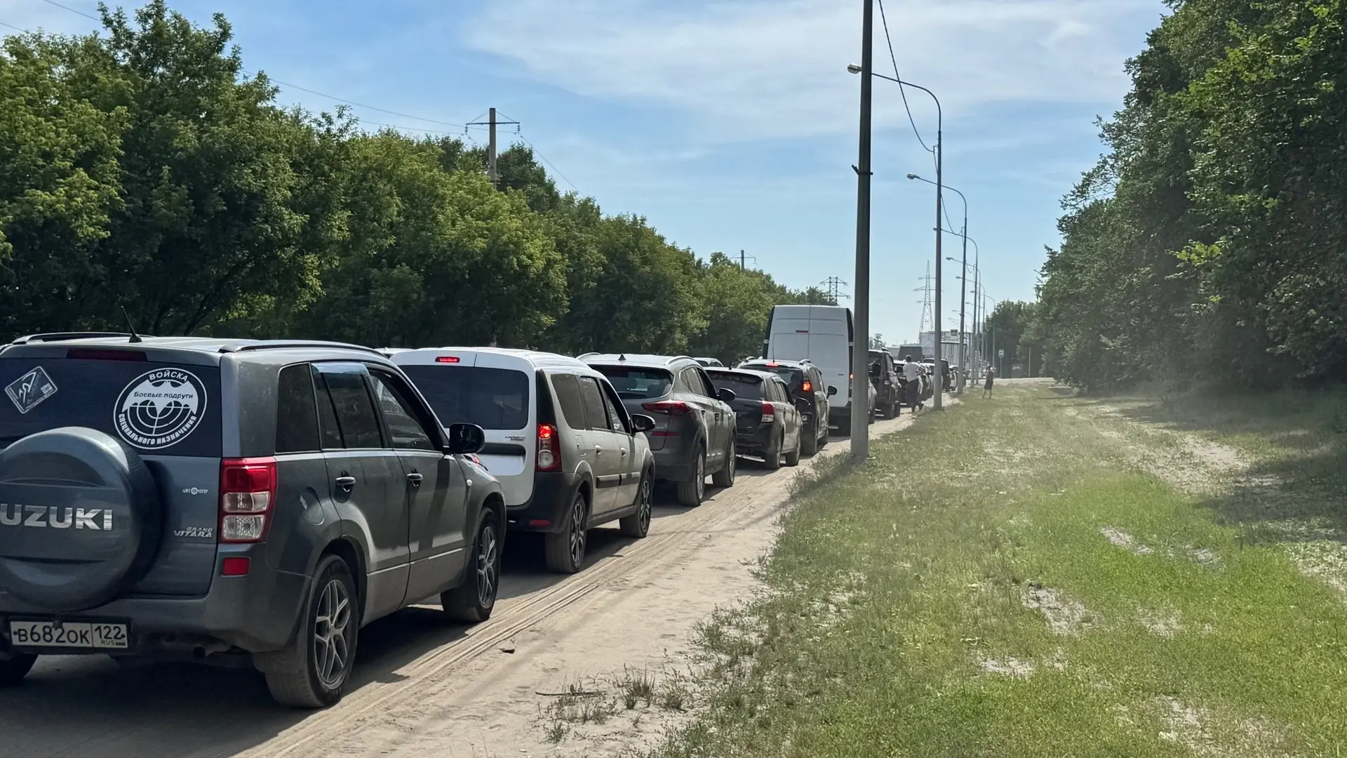 Обстановка у новой развязки на Змеиногорском тракте  в Барнауле сейчас чаще всего такая...