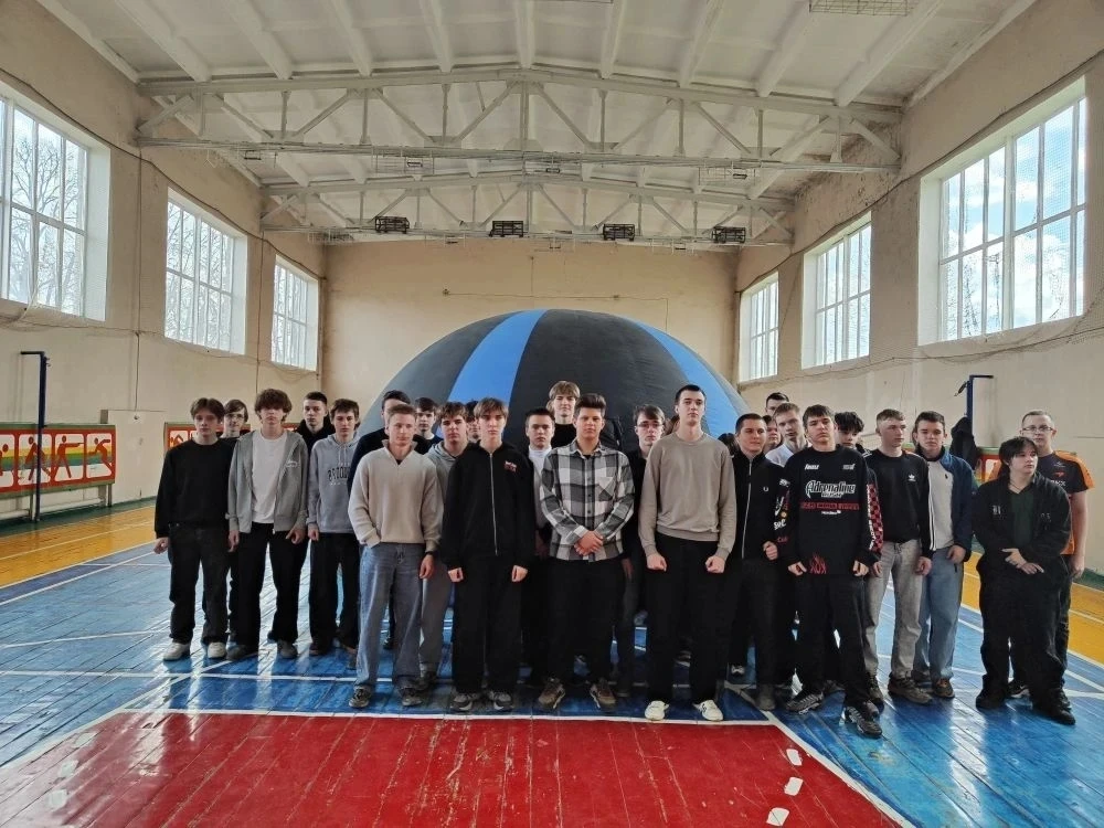 🌠🚀28 апреля, в спортивном зале Дятьковского филиала, в мобильном планетарии Брянского краеведческого