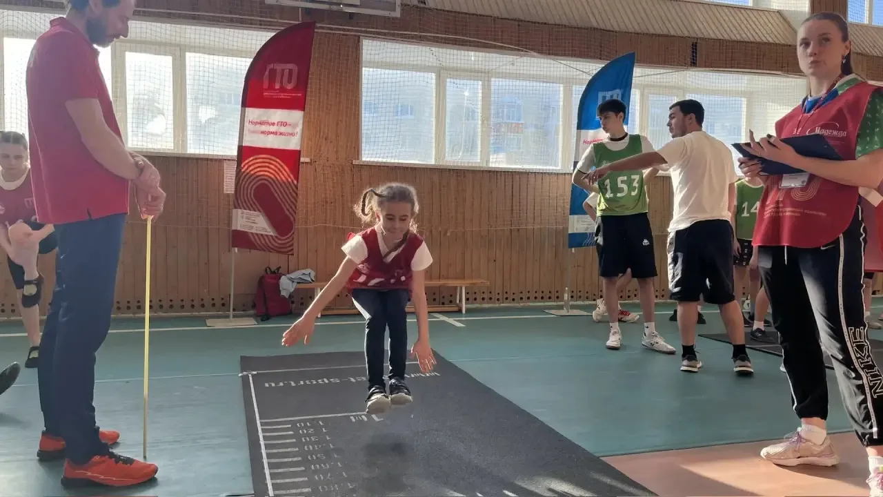 Сегодня наши ученики приняли участие в Фестивале Всероссийского физкультурно‑спортивного комплекса «