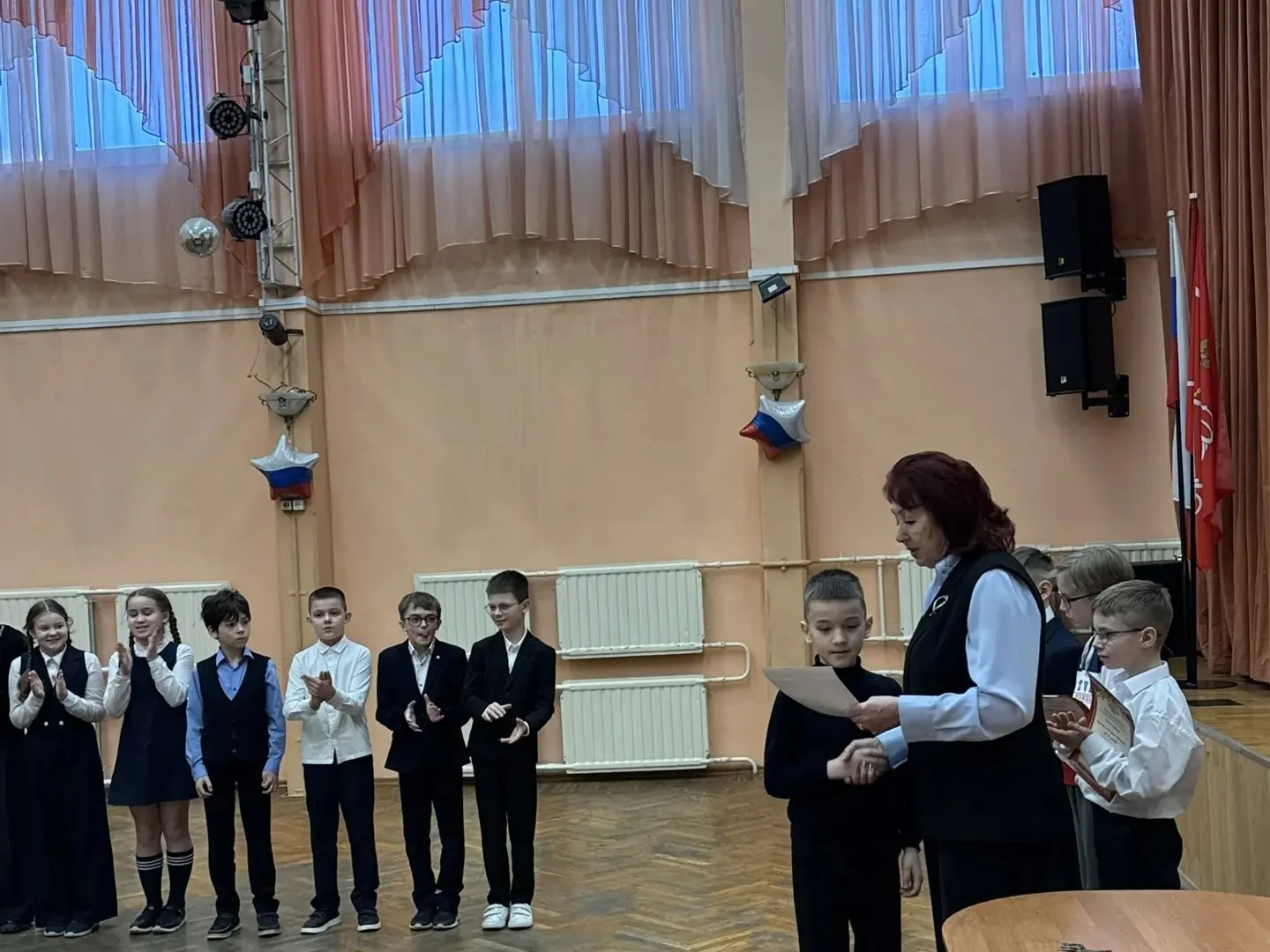 🔥 Зарница 2.0 в нашей школе!   Награждение ребят 3-4 классов. Ребята проявили настоящую командную сп