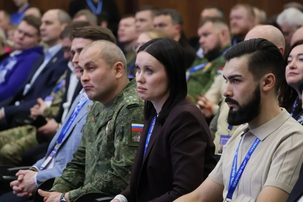 "Есть результат!": в Екатеринбурге прошел первый окружной форум "Единой России"  Председатель партии
