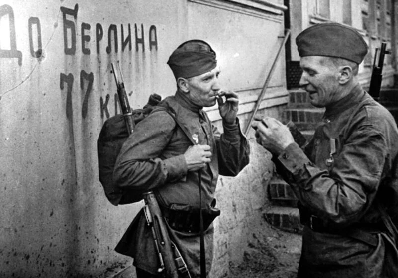 Солдаты Великой Отечественной Войны, Германия, апрель-май 1945 года. Фото: Морозов Анат...
